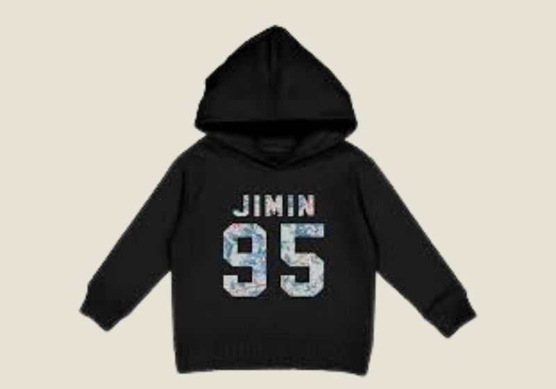 hoodies-and-sweatshirt-seasonal-wear